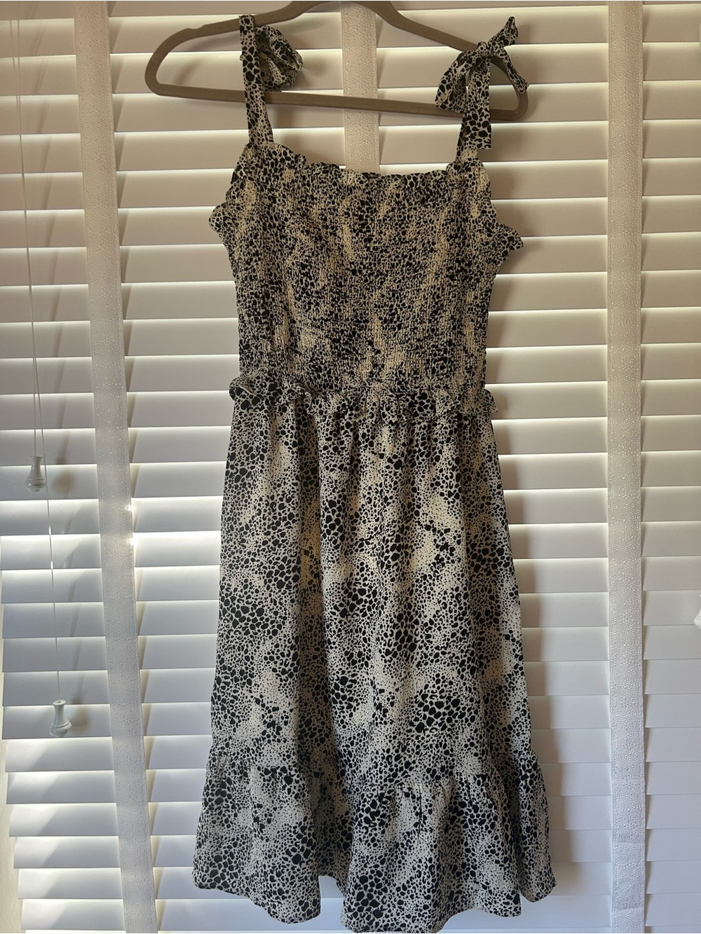 One Heart Clothing Dress Black and Cream Sleeveless Small